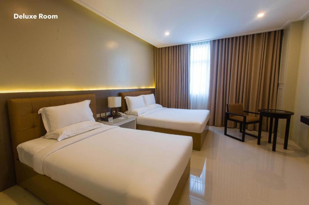 Iloilo Gateway Hotel And Suites Pavia Dış mekan fotoğraf