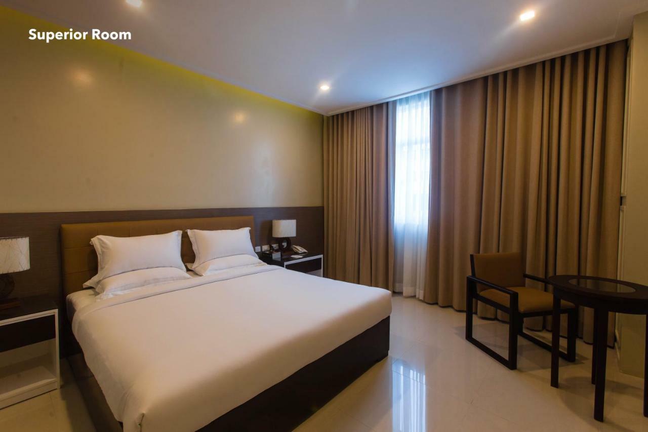Iloilo Gateway Hotel And Suites Pavia Dış mekan fotoğraf