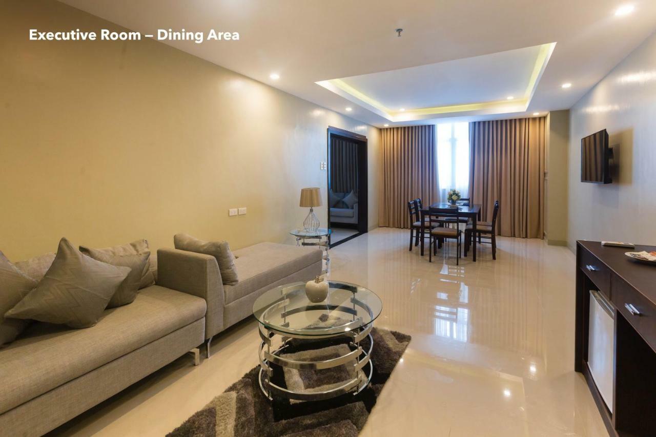 Iloilo Gateway Hotel And Suites Pavia Dış mekan fotoğraf
